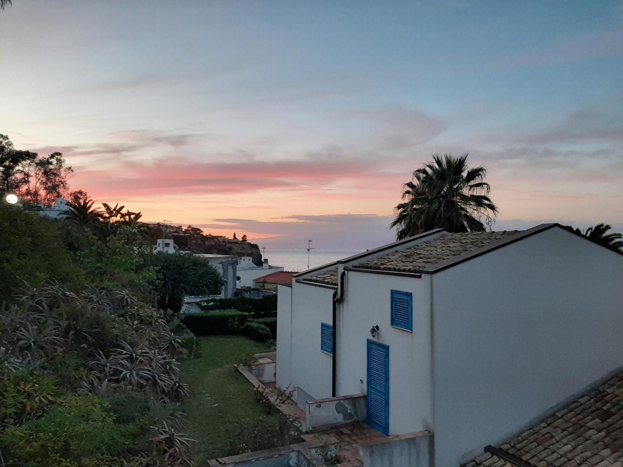 Appartamento In Villa Al Mare - Baia Di Arcile Brucoli Bagian luar foto